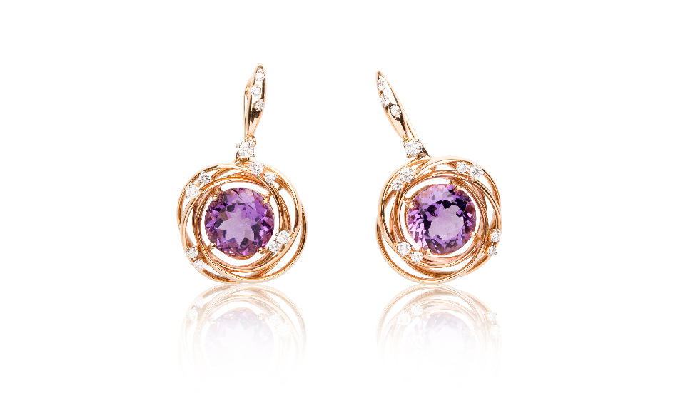 <p>18kt pink gold earrings with amethyst and diamonds</p>